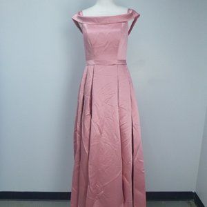 JJ's House Blush Pink Ball Gown Off Shoulder Floor-Length Satin Prom Dress Sz 6